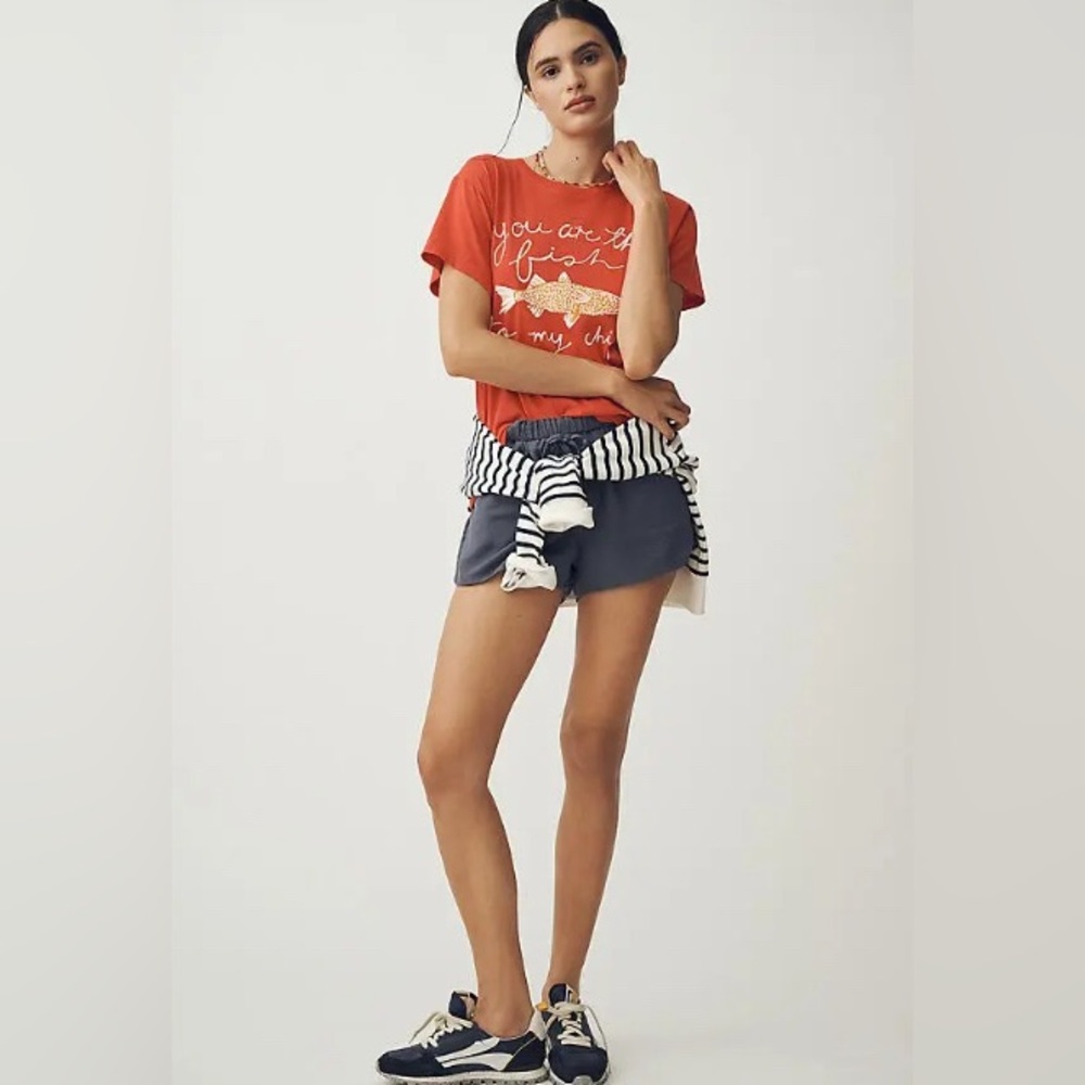 Anthropologie x LETLUV you are the fish to my chips T-Shirt - Picture 3 of 8